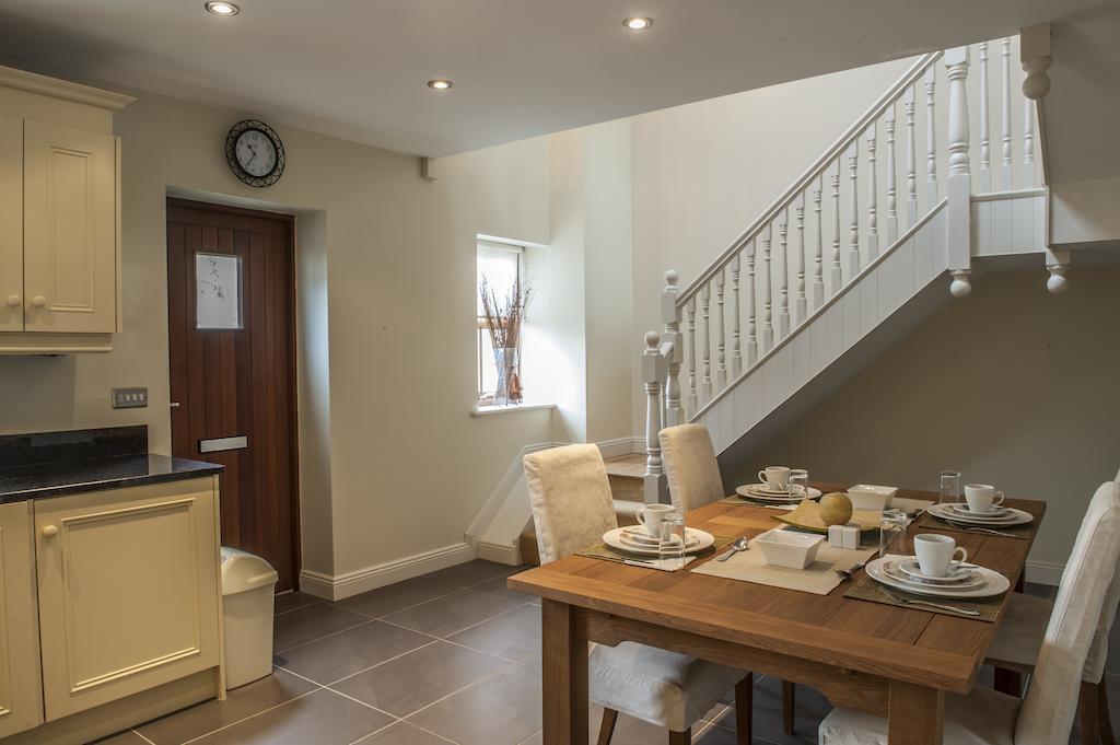 New Forest Estate Lodges Tyrrellspass Kültér fotó