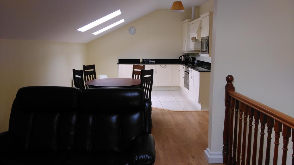 New Forest Estate Lodges Tyrrellspass Szoba fotó