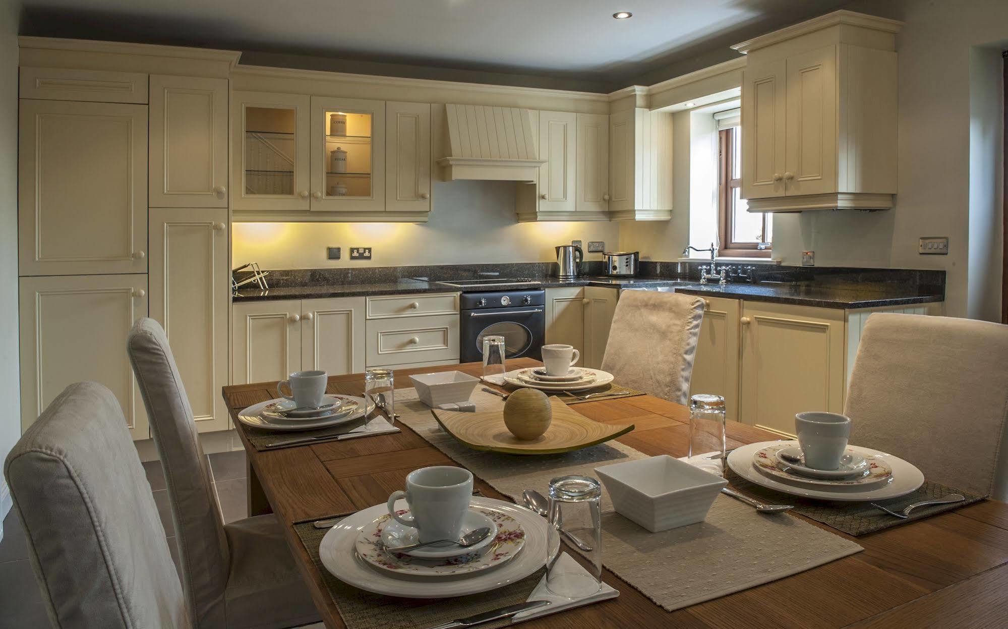 New Forest Estate Lodges Tyrrellspass Kültér fotó